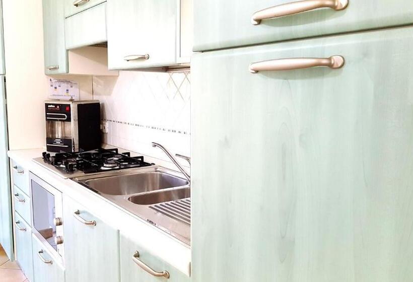 פנסיון Salvia E Rosmarino   Affittacamere In Liguria