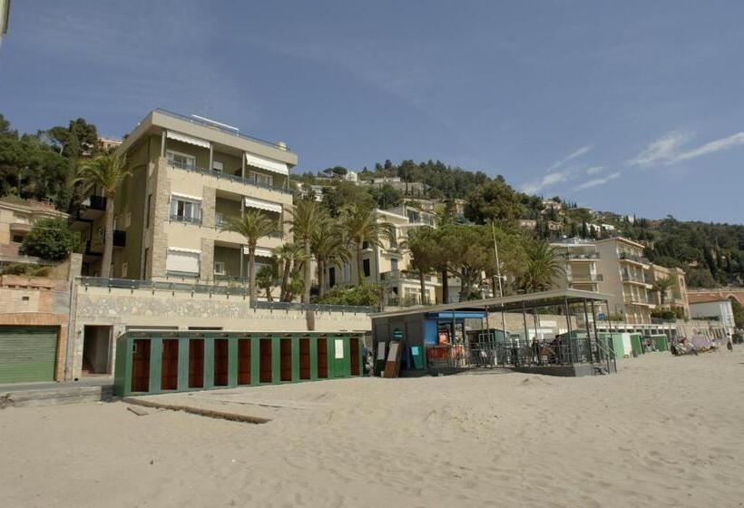 Residence Sole Mare Alaxi Hotels