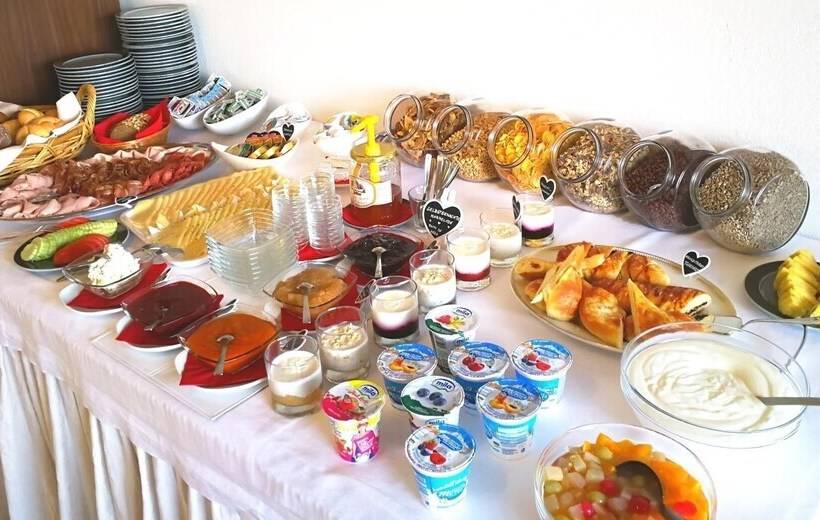 Schenna Garni Eden Bed & Breakfast