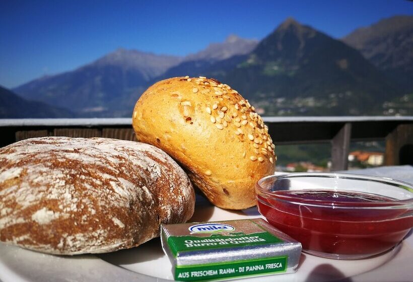 Schenna Garni Eden Bed & Breakfast