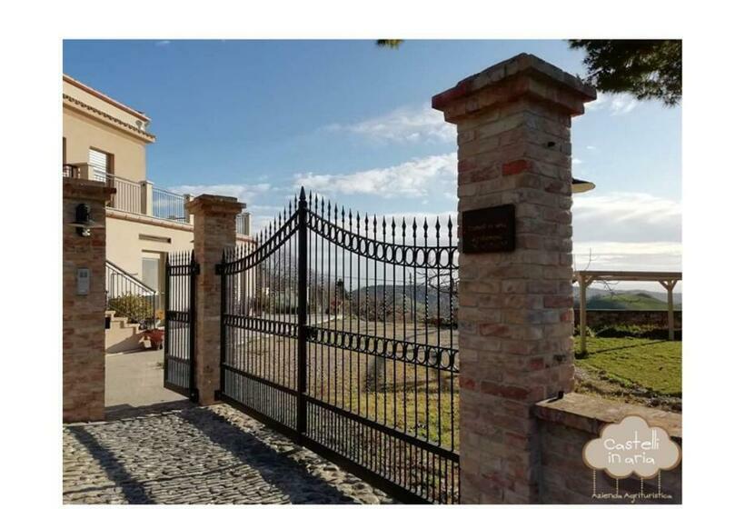 فندق Agriturismo Castelli In Aria