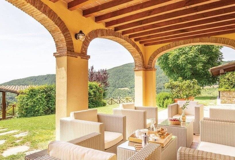 Отель Agriturismo Il Castelluccio