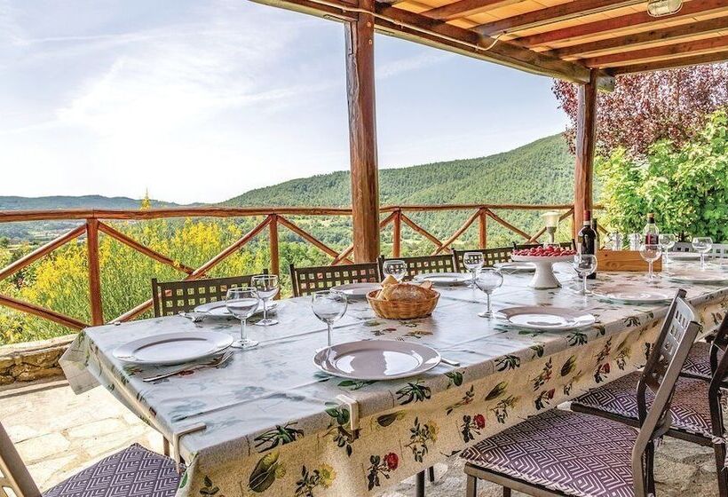 Отель Agriturismo Il Castelluccio