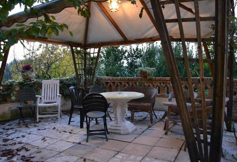 בית מלון כפרי Agriturismo Il Quadrifoglio