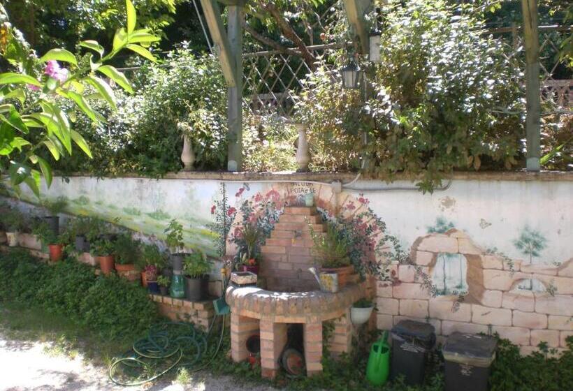 בית מלון כפרי Agriturismo Il Quadrifoglio