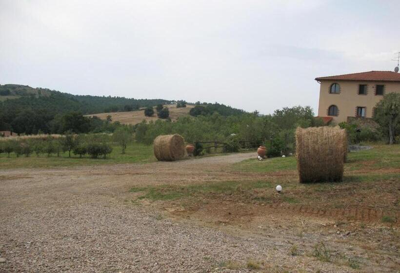 فندق Agriturismo La Steccaia Alta