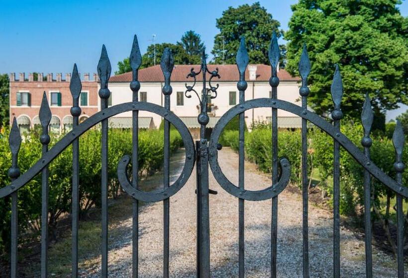 فندق Agriturismo Lecolombare