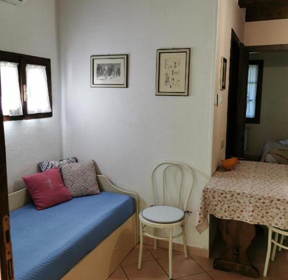 ホテル Agriturismo Pettinari