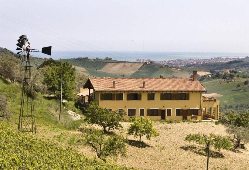 فندق Bioagriturismo La Quercia