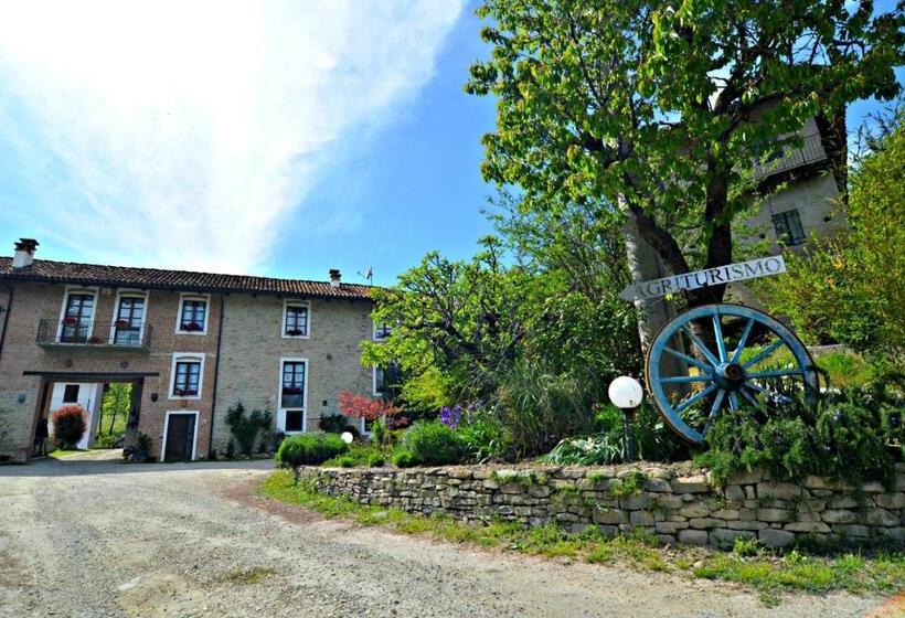 فندق Cascina Il Convivio