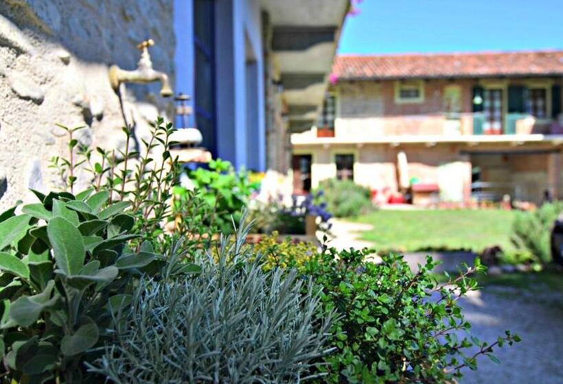 فندق Cascina Il Convivio