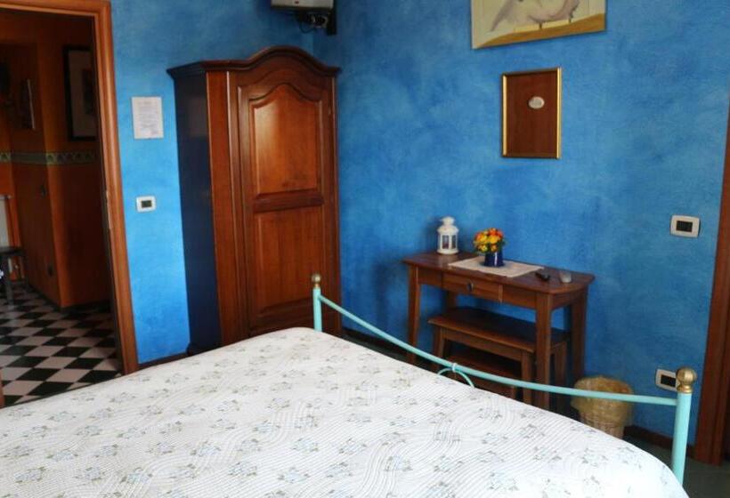 פנסיון La Casa Rosa