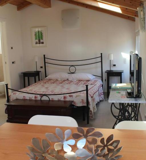 پانسیون Le Caravelle