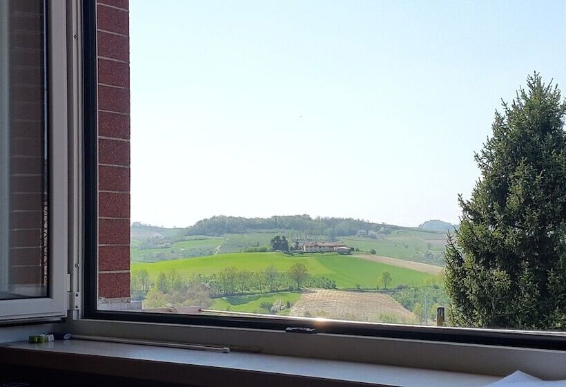 Residence La Quiete   5 Mins By Car From City Center 10 Mins From Langhe & Roero