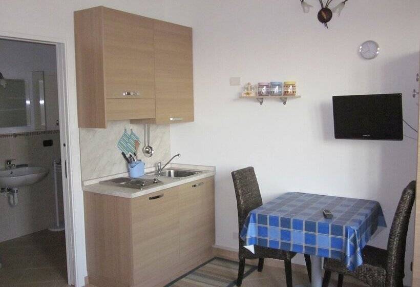 Residence La Quiete   5 Mins By Car From City Center 10 Mins From Langhe & Roero