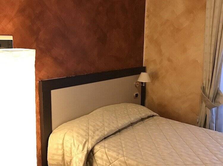 ユースホステル La Locanda Del Palatoraffinato