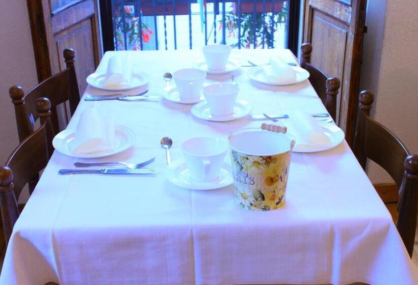 호스텔 Locanda Piemonte Da Sciolla