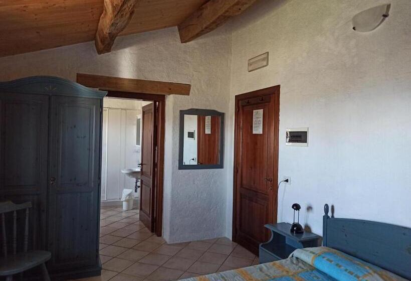 ホテル Agriturismo Alla Vecchia Quercia