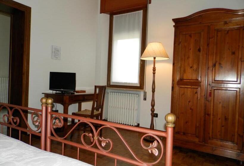 ホテル Agriturismo Cà Rossa