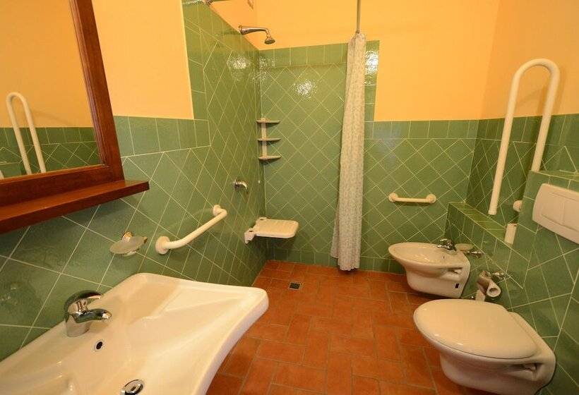 ホテル Agriturismo La Casella