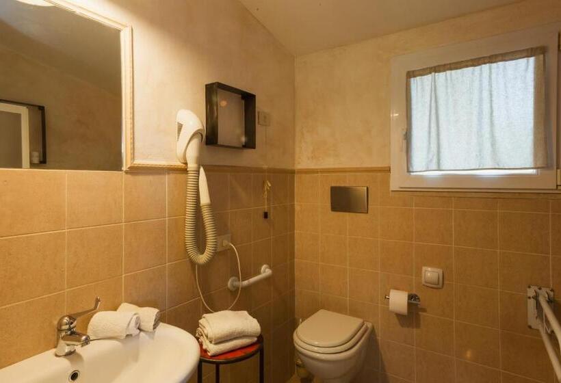 Отель Agriturismo La Facenda