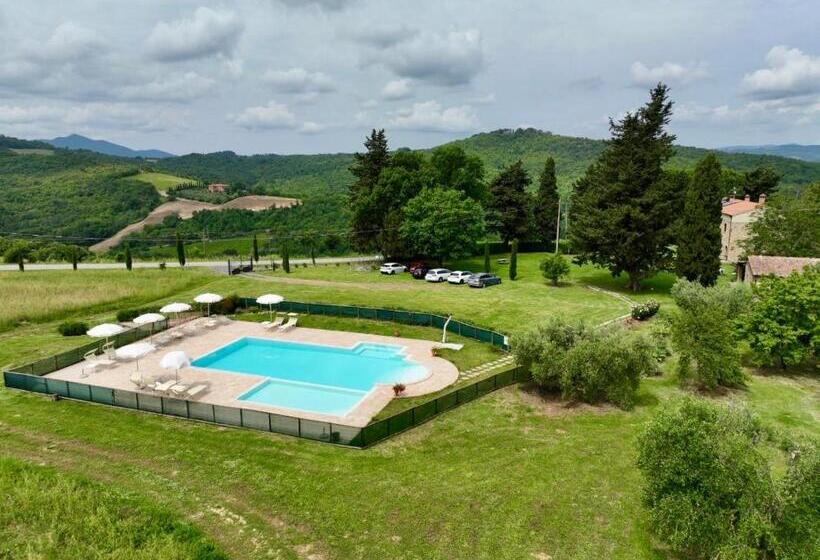 Отель Agriturismo L'antica Quercia