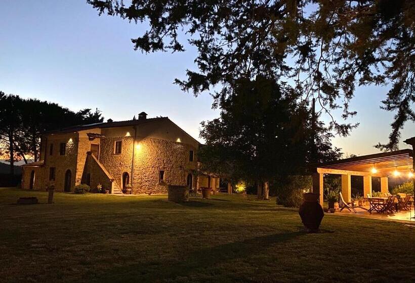 Отель Agriturismo L'antica Quercia