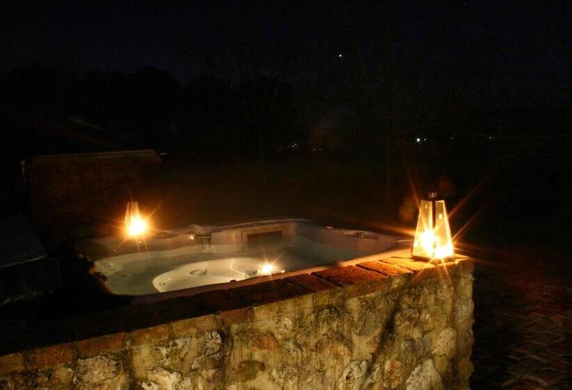 בית מלון כפרי Agriturismo Poggio Salvi