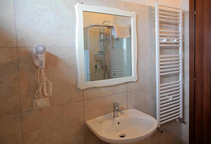 호텔 La Massarìa Agriresort