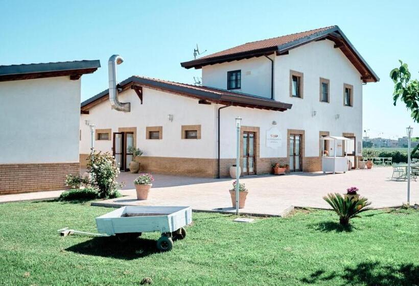 فندق La Massarìa Agriresort