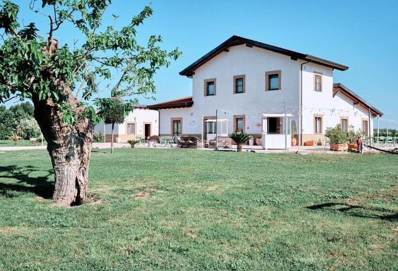 호텔 La Massarìa Agriresort