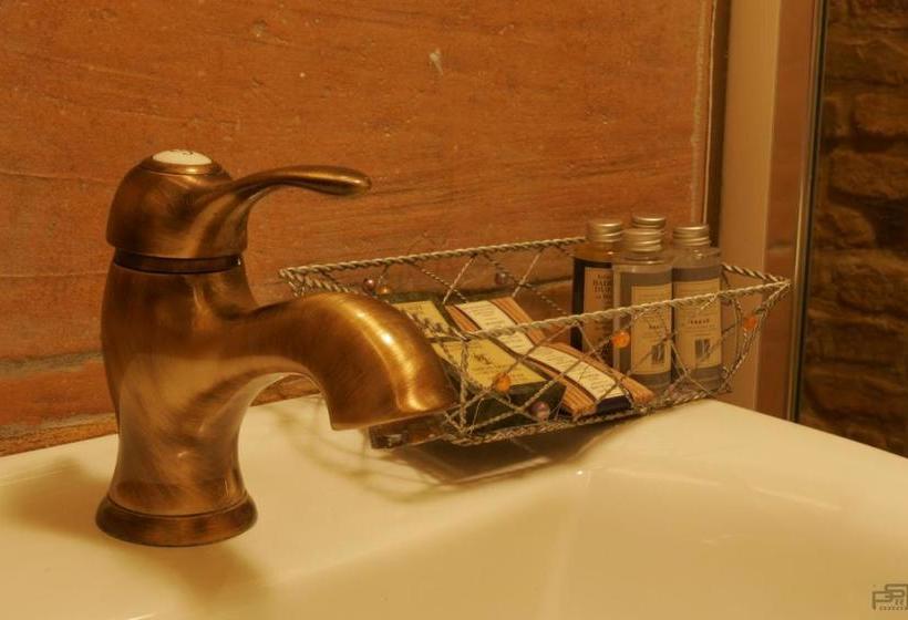 בית מלון כפרי Ristorante Country House Isolabelgatto