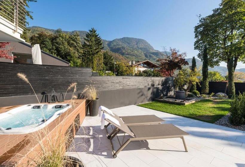 Merangardenvilla Adults Only