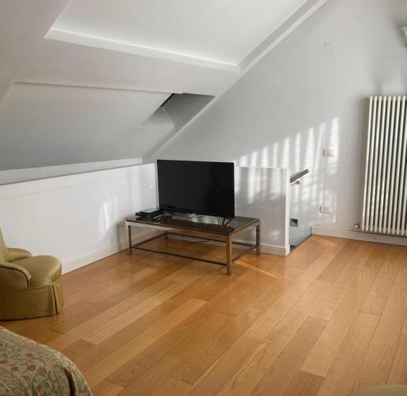 膳宿费 Ariberto21