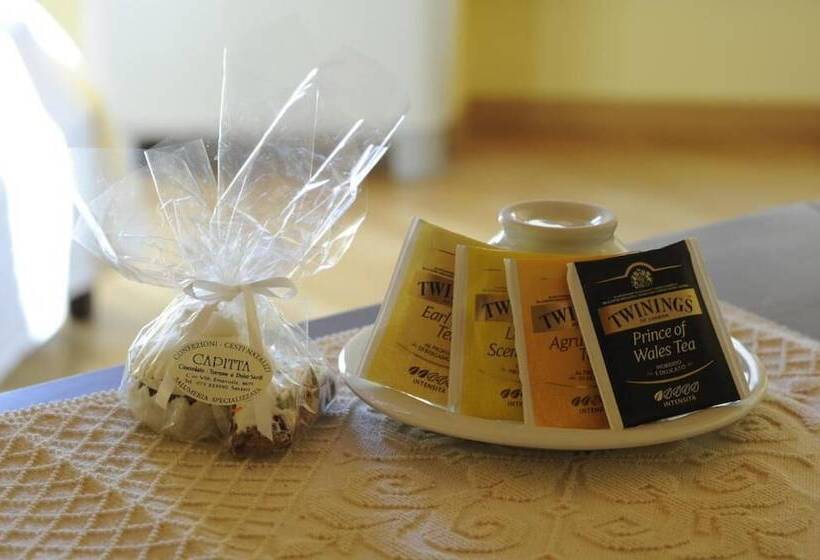 膳宿费 Piazza Azuni 18 Guest House