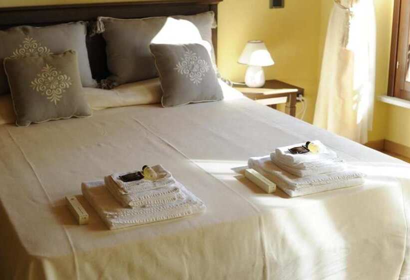 پانسیون Piazza Azuni 18 Guest House