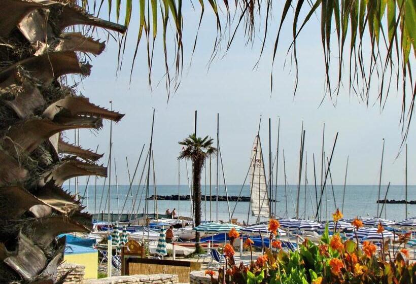 Residence Acquamarina