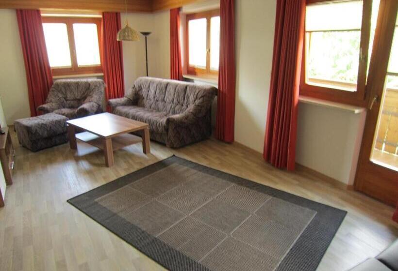 Aparthotel Garni Haus Hubertus