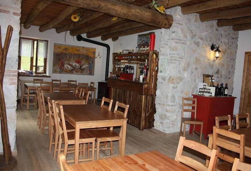 בית מלון כפרי Agriturismo Agrimon