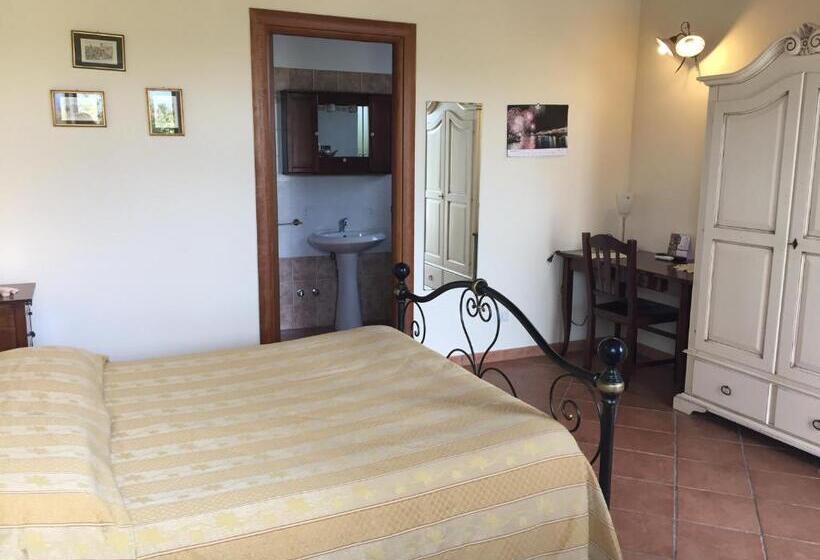 בית מלון כפרי Agriturismo Arangea