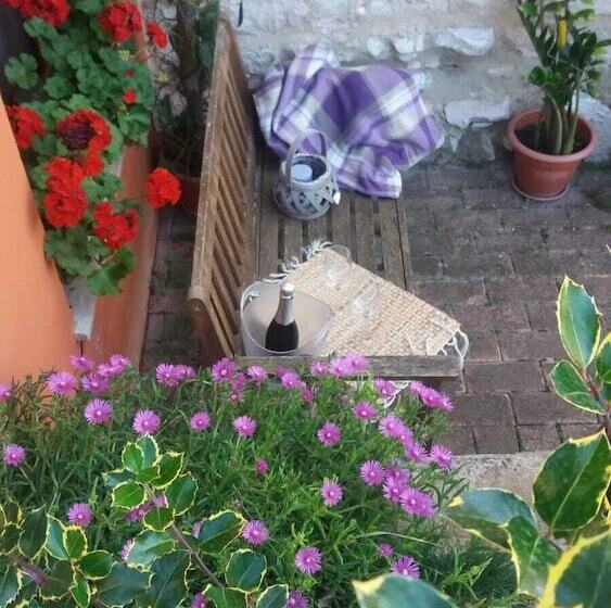 ホテル Agriturismo Cà Sorci