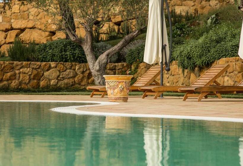 ホテル Agriturismo Feudo Muxarello