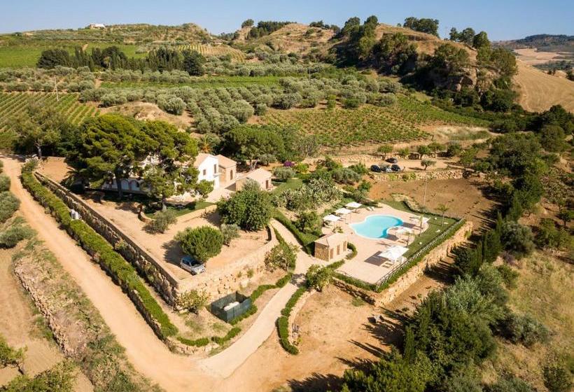 ホテル Agriturismo Feudo Muxarello