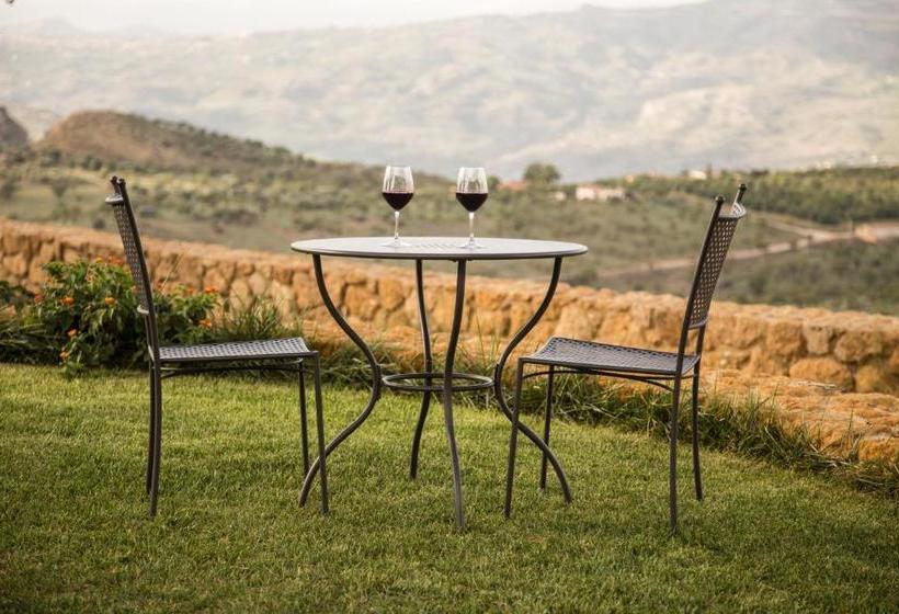 ホテル Agriturismo Feudo Muxarello