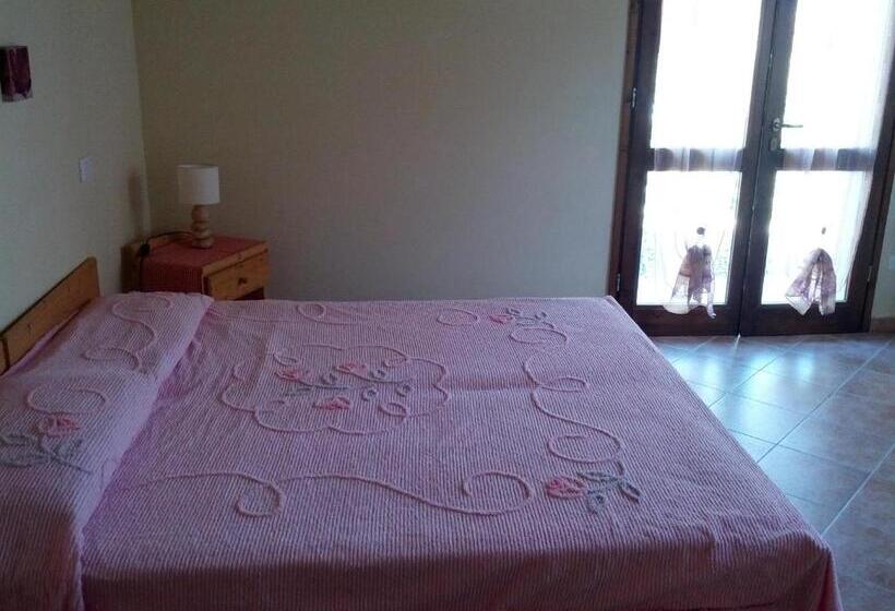 בית מלון כפרי Agriturismo Il Canterino