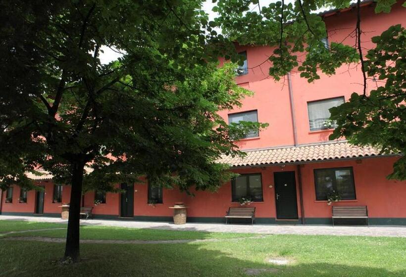 בית מלון כפרי Agriturismo Isola Augusta