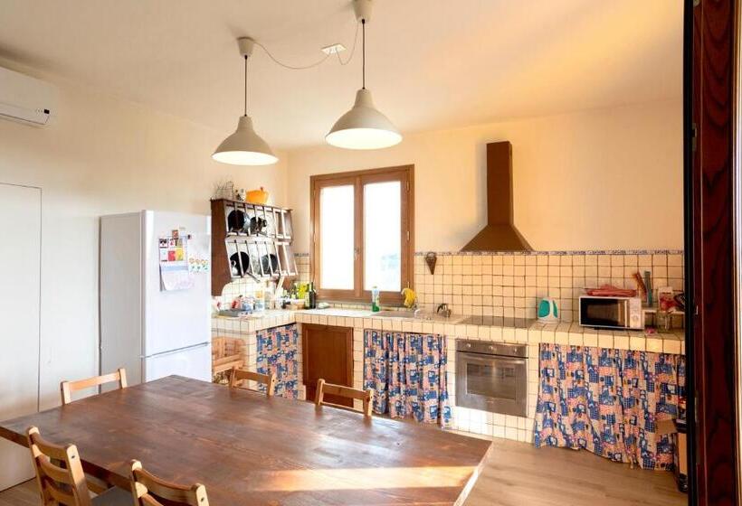 בית מלון כפרי Agriturismo La Pineta