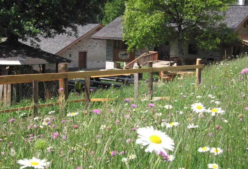 فندق Baite Di Pra