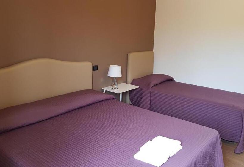 فندق Il Casale Degli Ulivi   Agriturismo