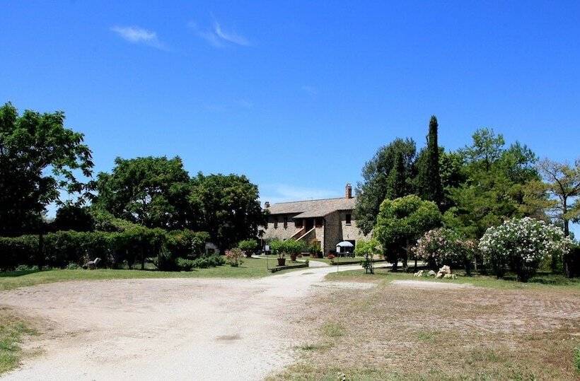 ホテル Agriturismo Podere Luchiano